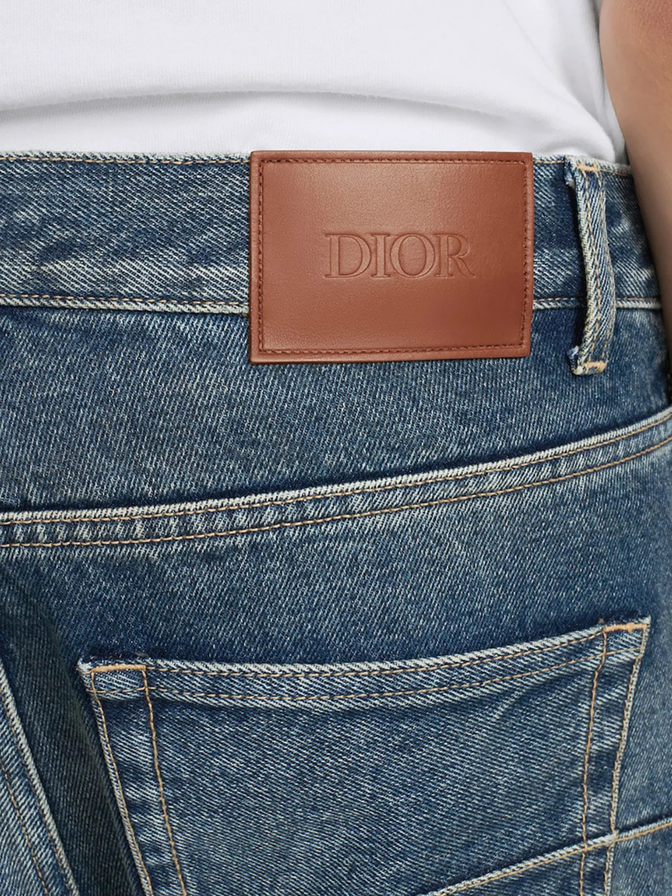 LONG JEANS WITH REGULAR FIT - Image 4