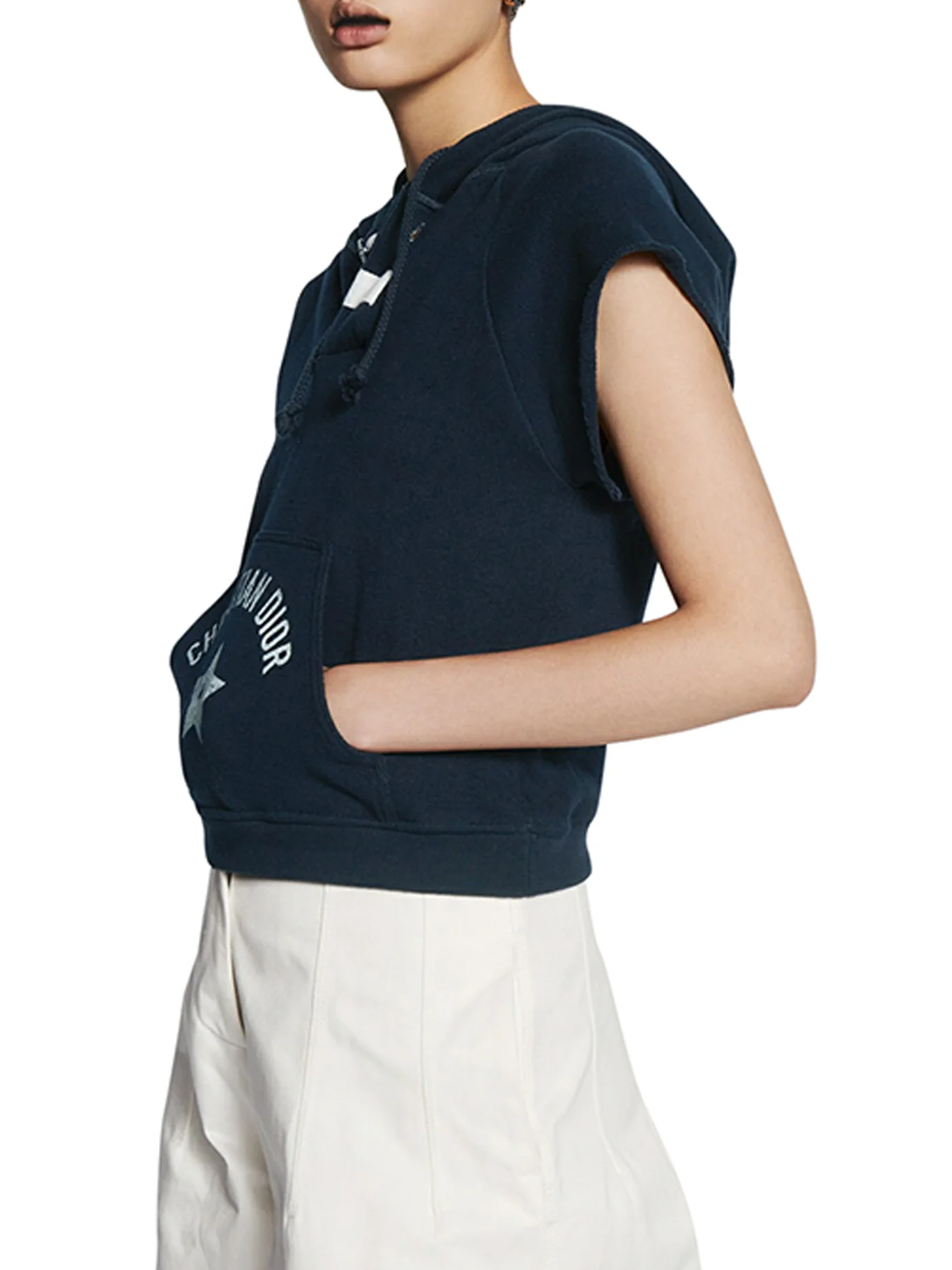 Short-sleeved hooded sweatshirt - Image 3